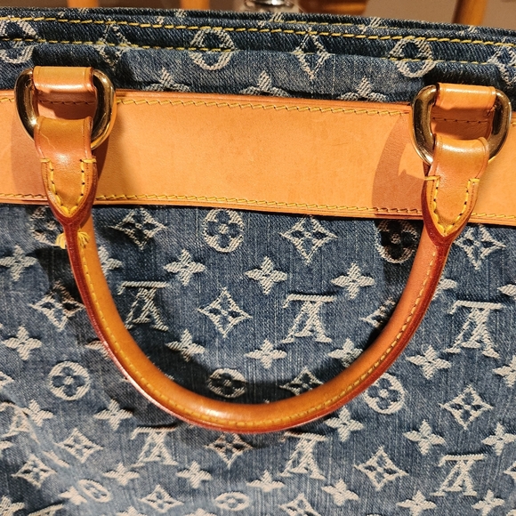 Louis Vuitton Monogram Denim Flat Shopper Tote -Authentic - Picture 4 of 10
